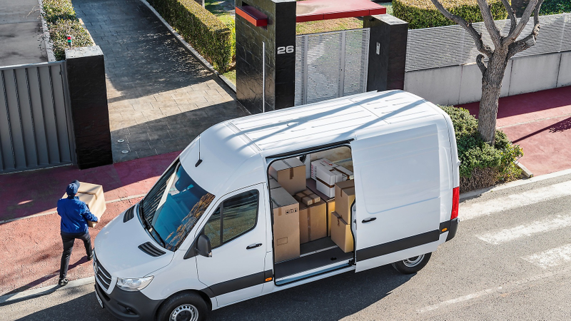 Illustration for article titled Stop Whatever You're Doing And Check Out The Sweet New Mercedes Sprinter Vans